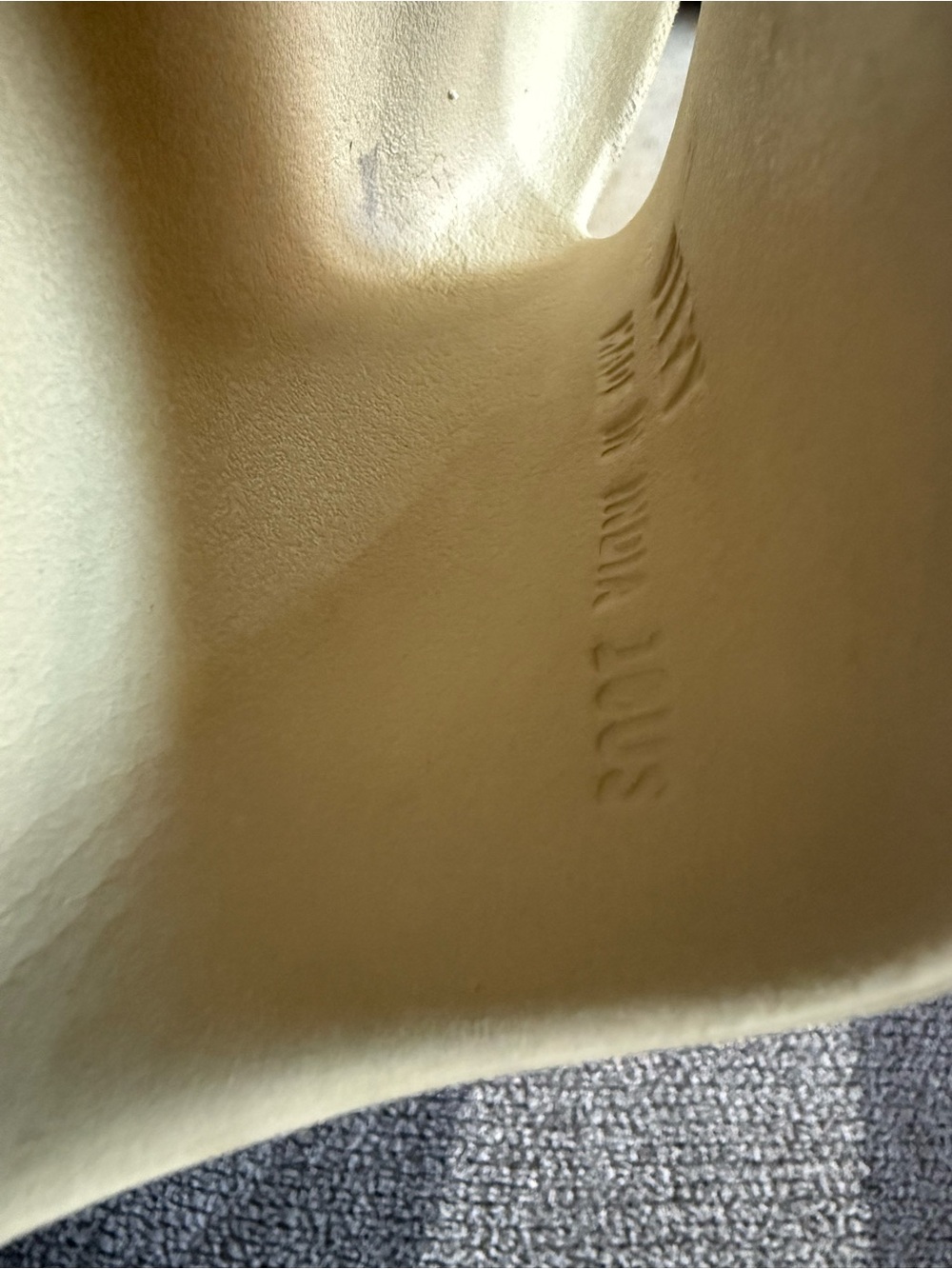 Adidas Yeezy Slides (2022) - Bone - Picture 10 of 11